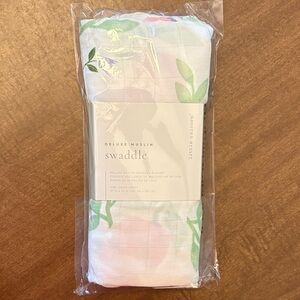 Little Unicorn Deluxe Muslin Swaddle Pink Peony